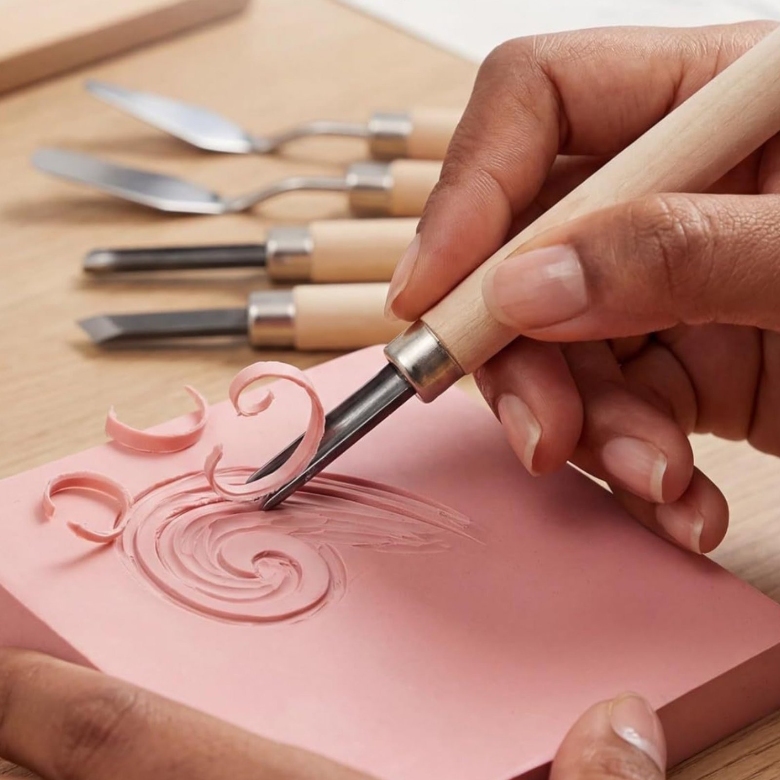 طقم أدوات نحت اللينوليوم من 9  - مراجعة Lino Printing Block وسعره